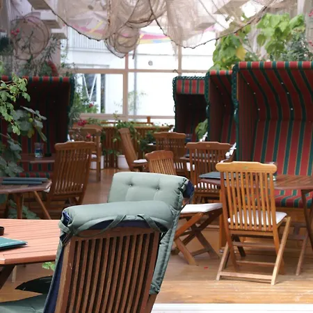 فندق Strandpavillon 3*