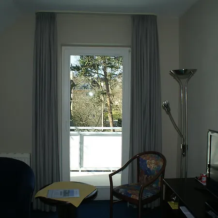 فندق Strandpavillon 3*